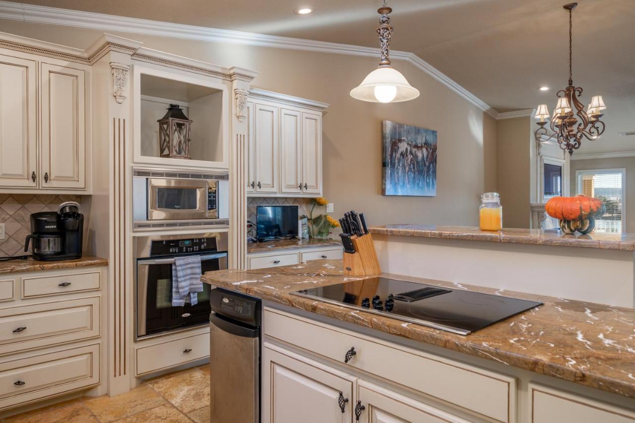 Views!! Luxury Condo W/Gourmet Kitchen, Breathtaking Views Lake Hamilton Exteriér fotografie